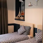 Chez Pepe Merle - D'hotes Dans Le Quartier Du Pere Lachaise Frühstückspension 4*