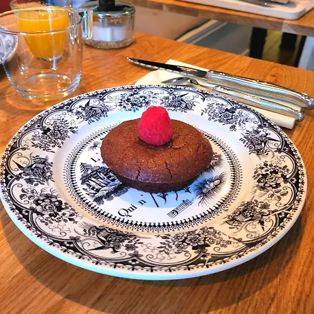Chez Pépé Merle - D'hôtes Au Cœur De Paris