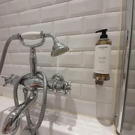 Chez Pepe Merle - D'hotes Dans Le Quartier Du Pere Lachaise Frühstückspension Paris