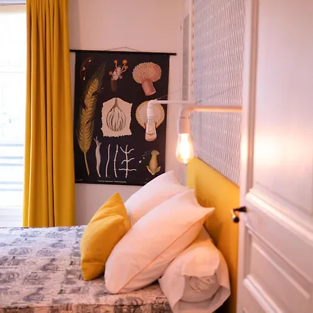 Frühstückspension Chez Pepe Merle - D'hotes Dans Le Quartier Du Pere Lachaise Paris
