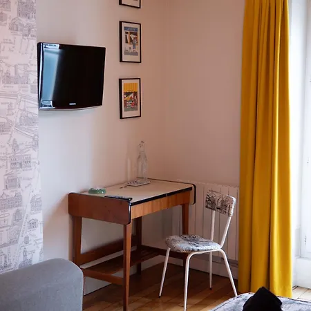 Bed & Breakfast Chez Pepe Merle - D'hotes Dans Le Quartier Du Pere Lachaise
