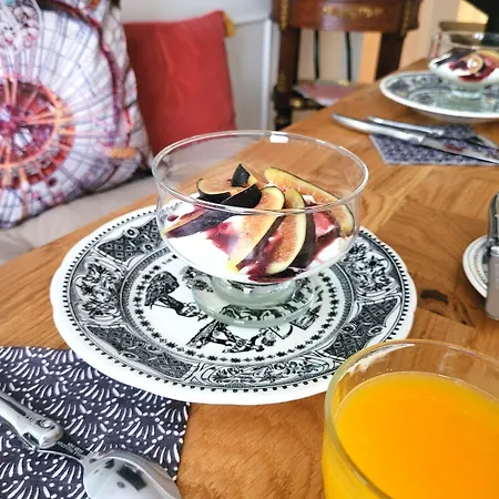 Bed & Breakfast Chez Pepe Merle - D'hotes Dans Le Quartier Du Pere Lachaise Paris